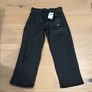 Nike women’s  Gray fleece lined Sweatpants